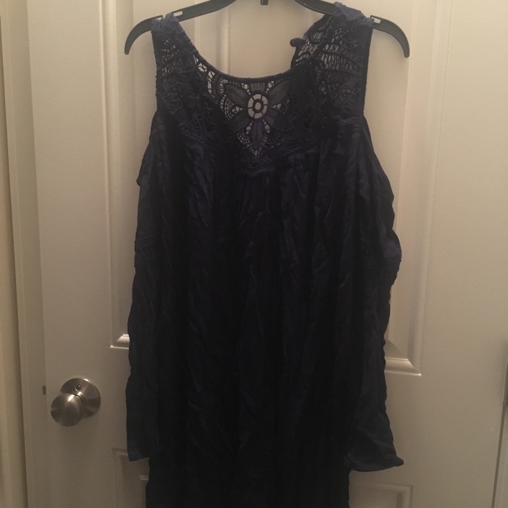 Super cute purple long sleeve dress!